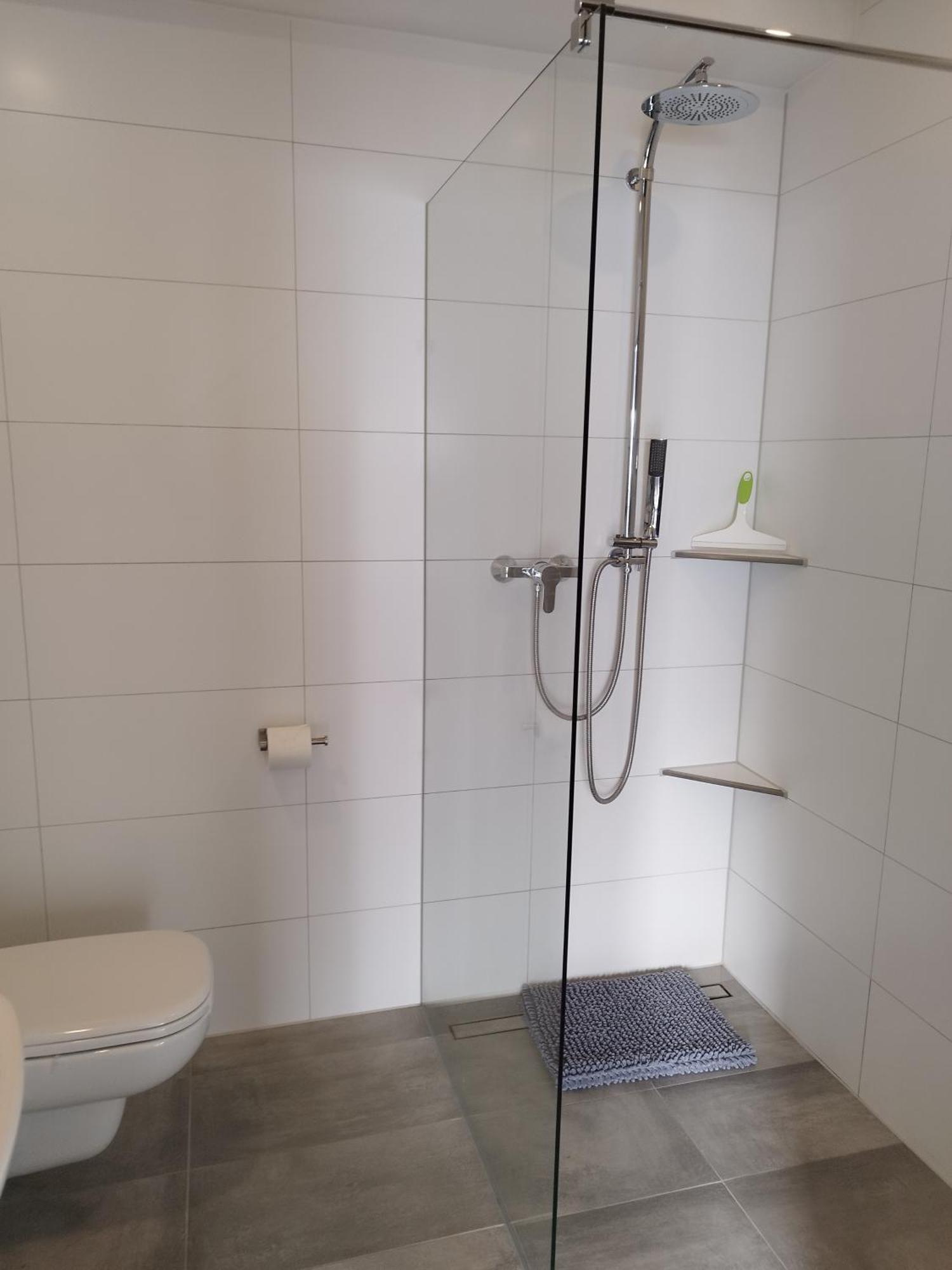 Moderne Ferienwohnung Mit Privatem Eingang - Rosa Kalletal ภายนอก รูปภาพ